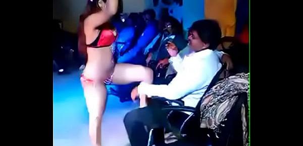  Hot Dance in Office party